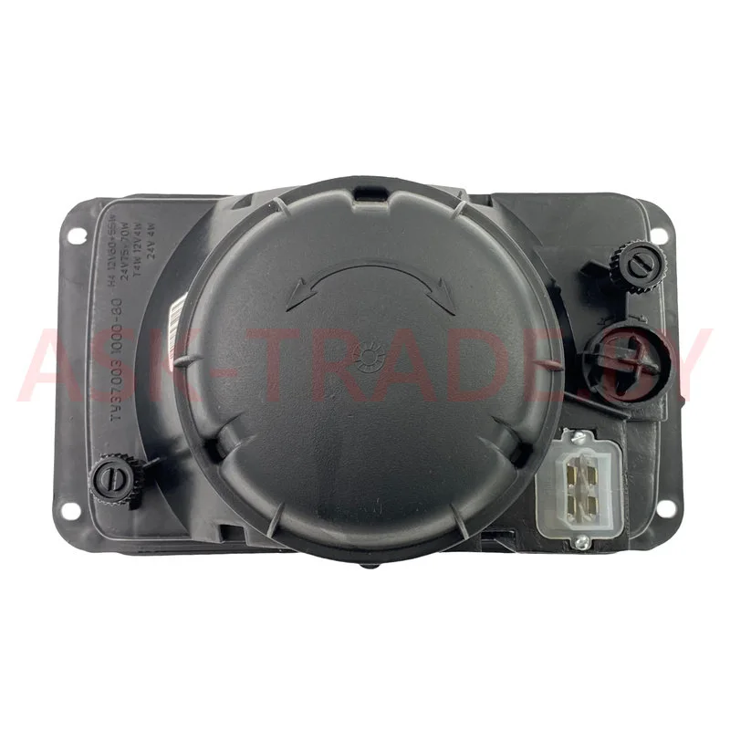 112.03.29-02 Фара МАЗ РФ гладкое стекло