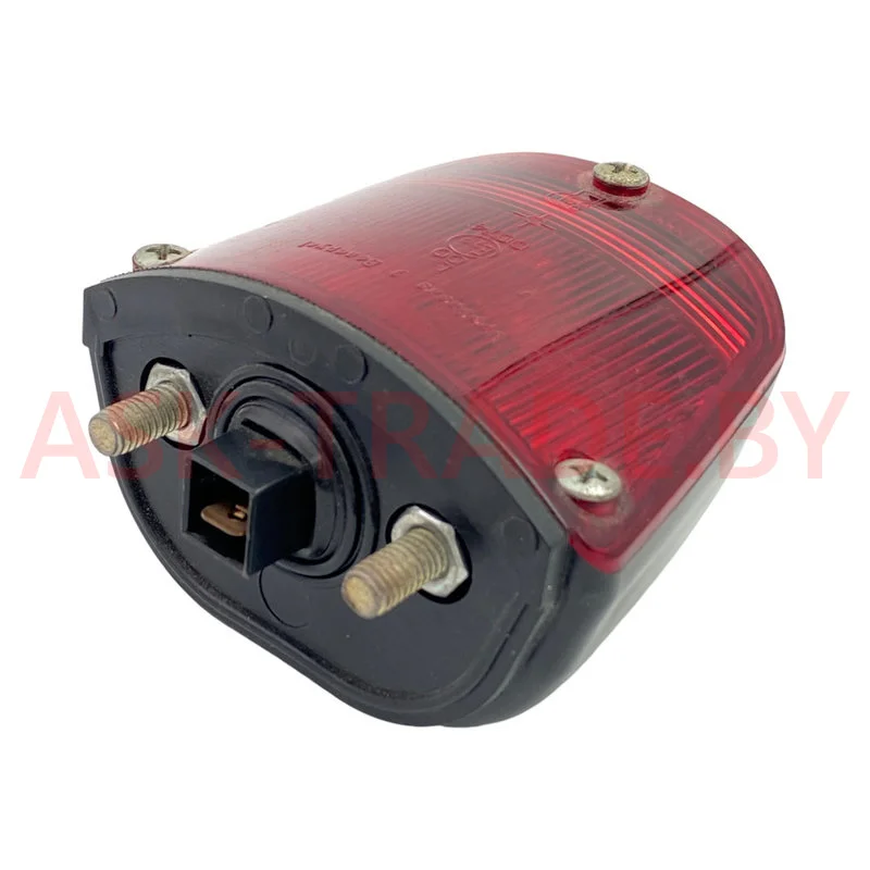 112.03.31 Фонарь задний габар. красный