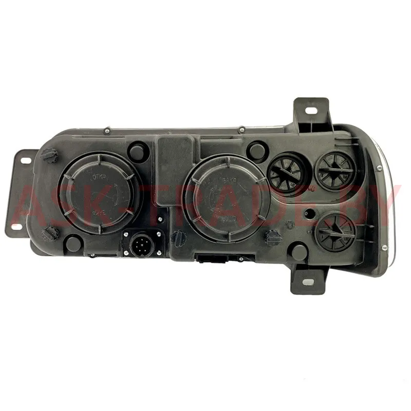 112.10.30.3711 Блок-фара правая РБ