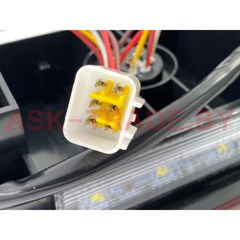 0030 Фонарь задний 7 секц. LED (АМР разъем сбоку) R